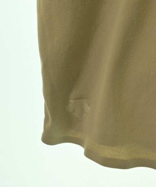 DESCENTE เสื้อยืด/เสื้อท็อปส์