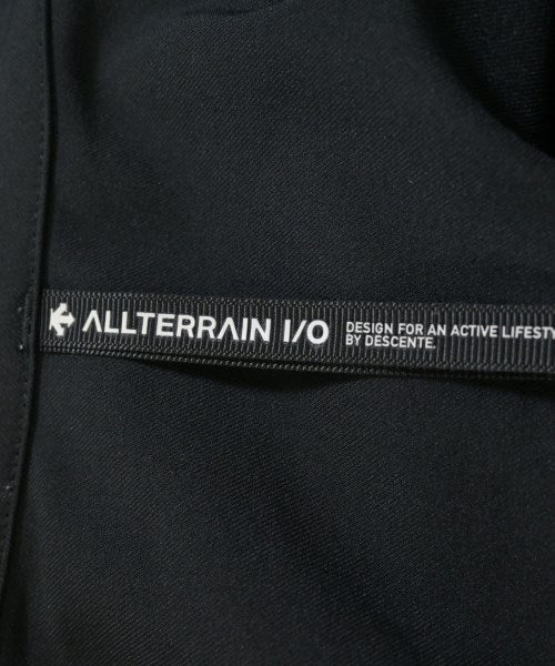 DESCENTE เสื้อยืด/เสื้อท็อปส์