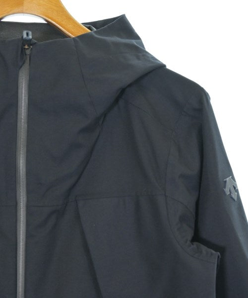 DESCENTE เสื้อพาร์กาภูเขา