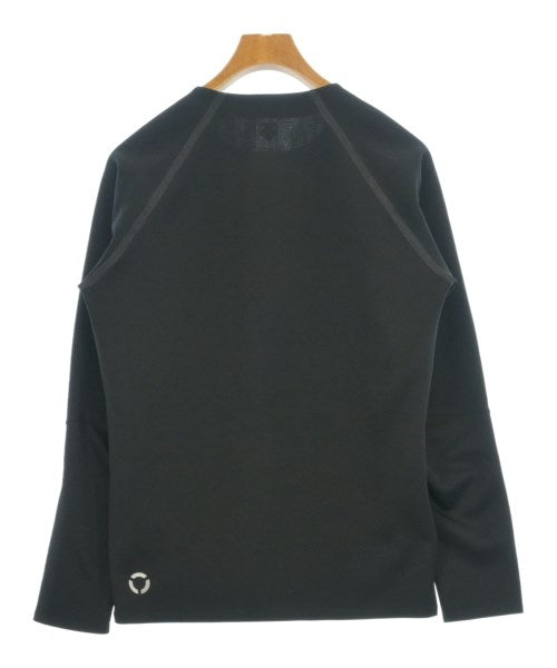 DESCENTE เสื้อยืด/เสื้อท็อปส์