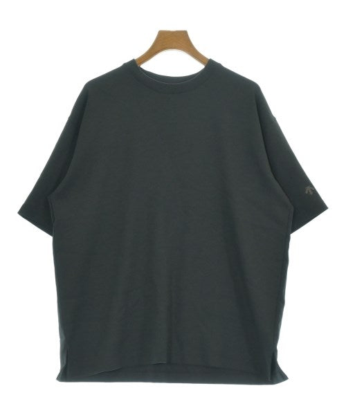 DESCENTE เสื้อยืด/เสื้อท็อปส์