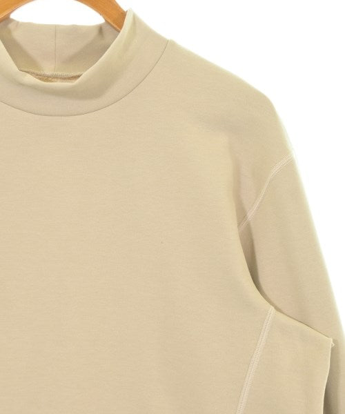 DESCENTE เสื้อยืด/เสื้อท็อปส์