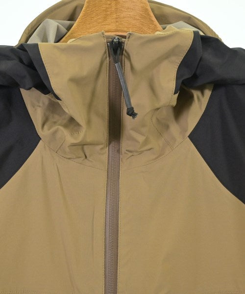 DESCENTE เสื้อพาร์กาภูเขา