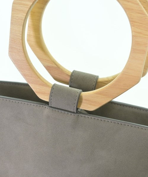 F/CE. กระเป๋าถือขนาดใหญ่