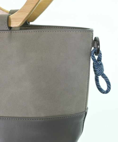 F/CE. กระเป๋าถือขนาดใหญ่