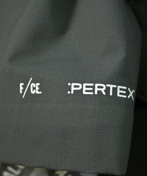 F/CE. เสื้อโค้ท อื่น
