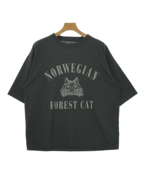 F/CE. เสื้อยืด/เสื้อท็อปส์