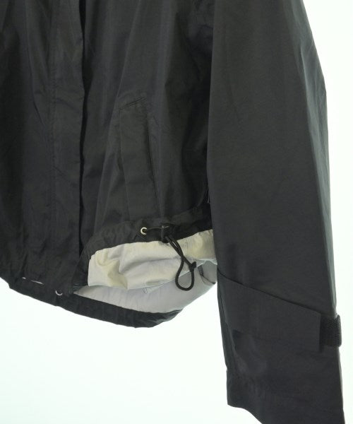 NANGA เสื้อพาร์กาภูเขา