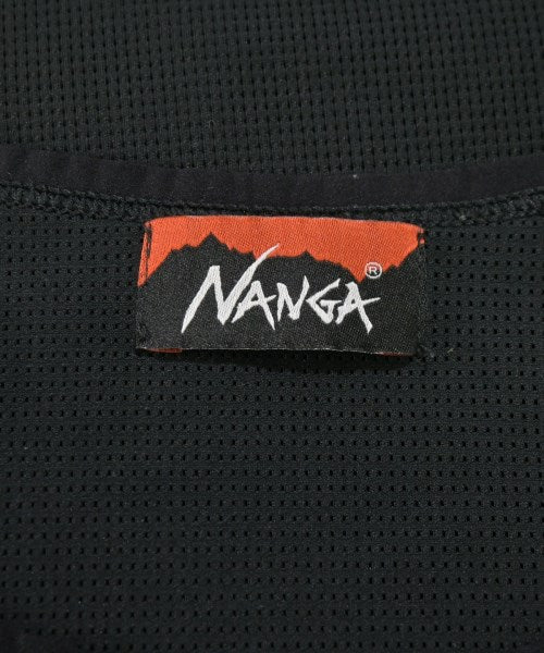 NANGA เสื้อยืด/เสื้อท็อปส์