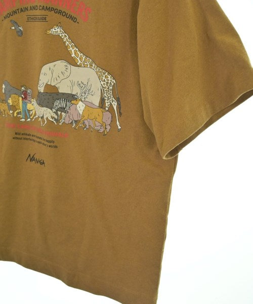 NANGA เสื้อยืด/เสื้อท็อปส์