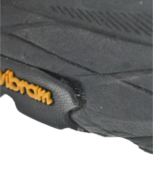 HOKA ONE ONE รองเท้าผ้าใบ