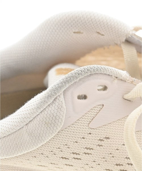 HOKA ONE ONE รองเท้าผ้าใบ