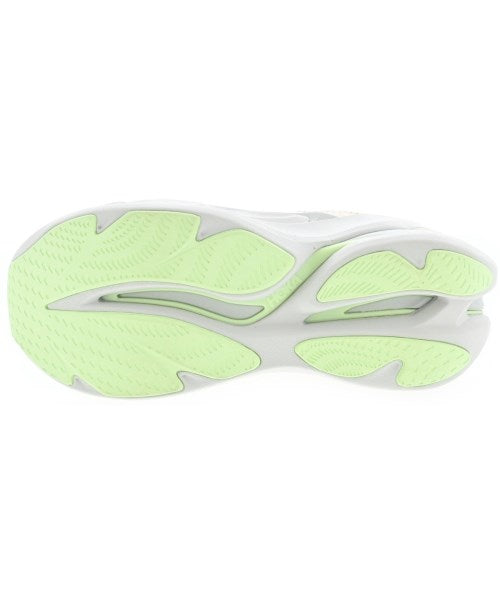 HOKA ONE ONE รองเท้าผ้าใบ