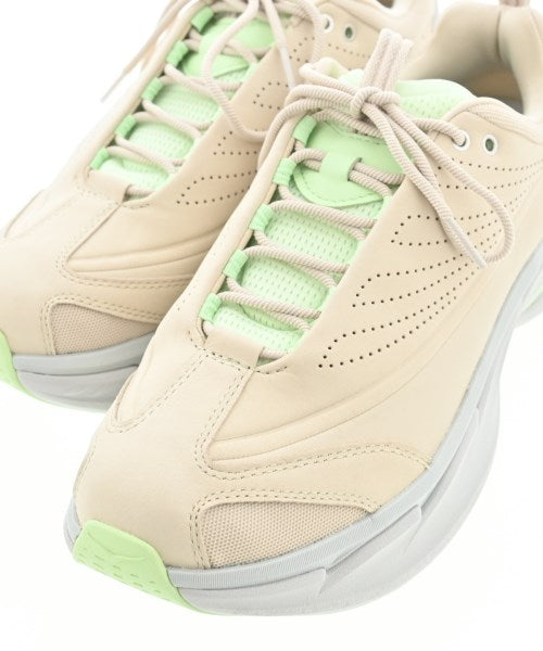 HOKA ONE ONE รองเท้าผ้าใบ