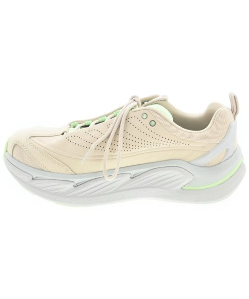 HOKA ONE ONE รองเท้าผ้าใบ