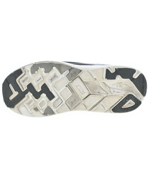 HOKA ONE ONE รองเท้าผ้าใบ