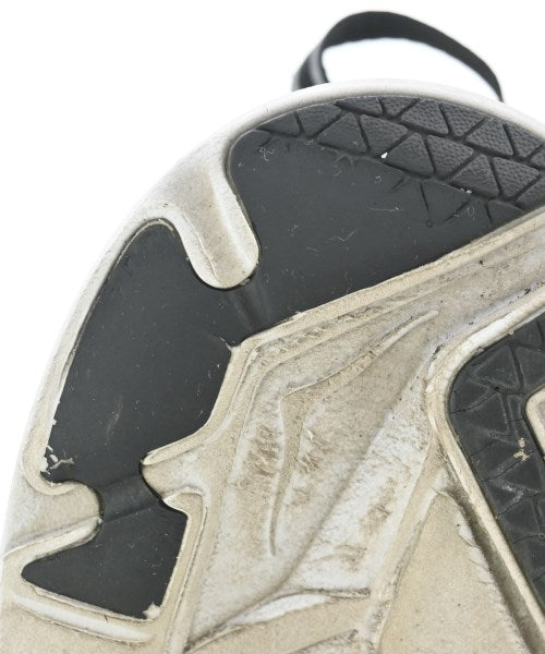 HOKA ONE ONE รองเท้าผ้าใบ