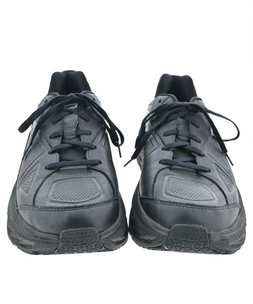 HOKA ONE ONE รองเท้าผ้าใบ