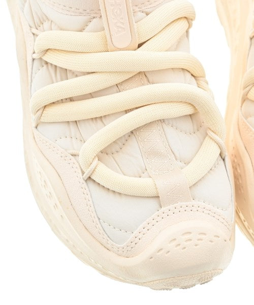 HOKA ONE ONE รองเท้าผ้าใบ