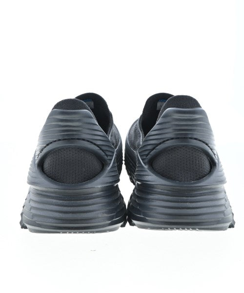 HOKA ONE ONE รองเท้าผ้าใบ