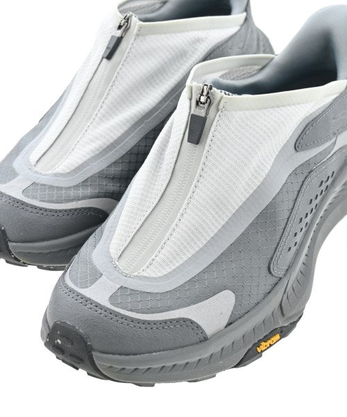 HOKA ONE ONE รองเท้าผ้าใบ