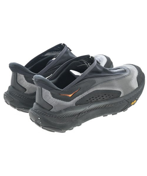 HOKA ONE ONE รองเท้าผ้าใบ