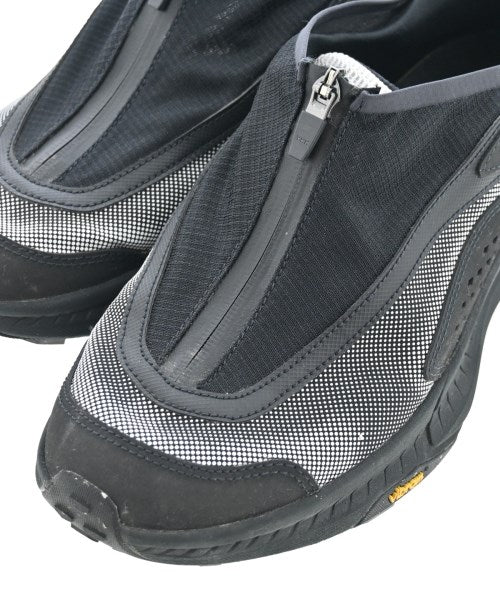 HOKA ONE ONE รองเท้าผ้าใบ