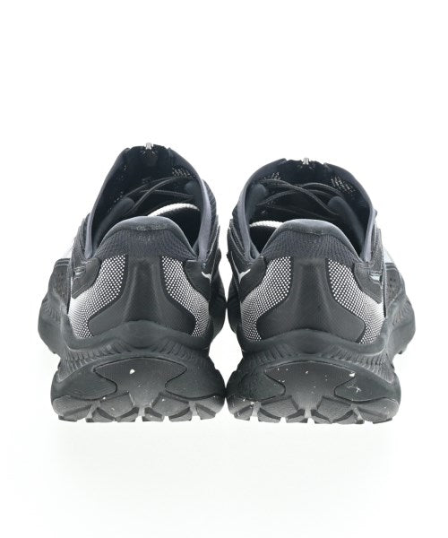 HOKA ONE ONE รองเท้าผ้าใบ