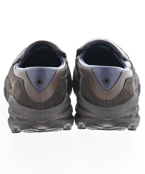 HOKA ONE ONE รองเท้าผ้าใบ