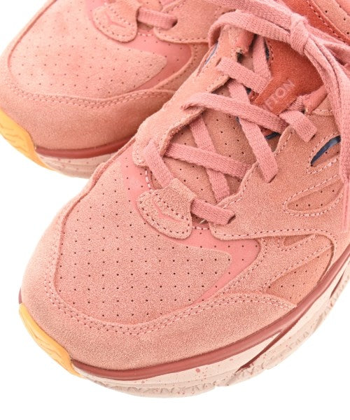 HOKA ONE ONE รองเท้าผ้าใบ
