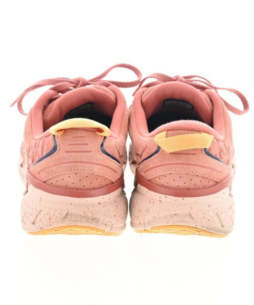 HOKA ONE ONE รองเท้าผ้าใบ