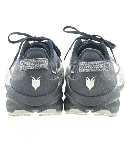 HOKA ONE ONE รองเท้าผ้าใบ