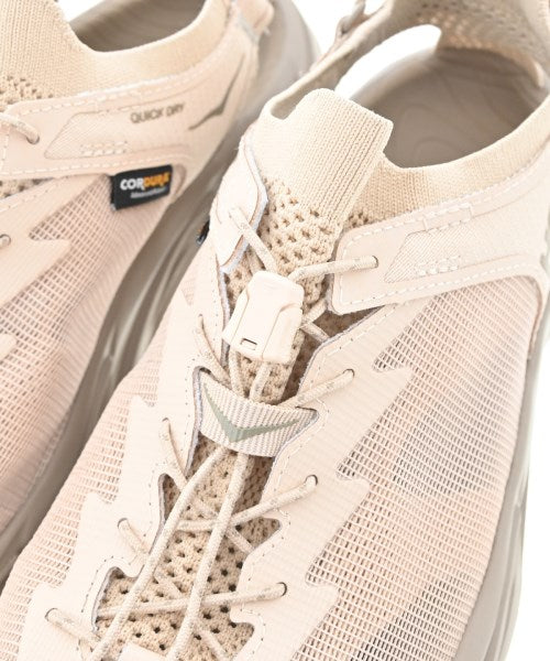 HOKA ONE ONE รองเท้าผ้าใบ