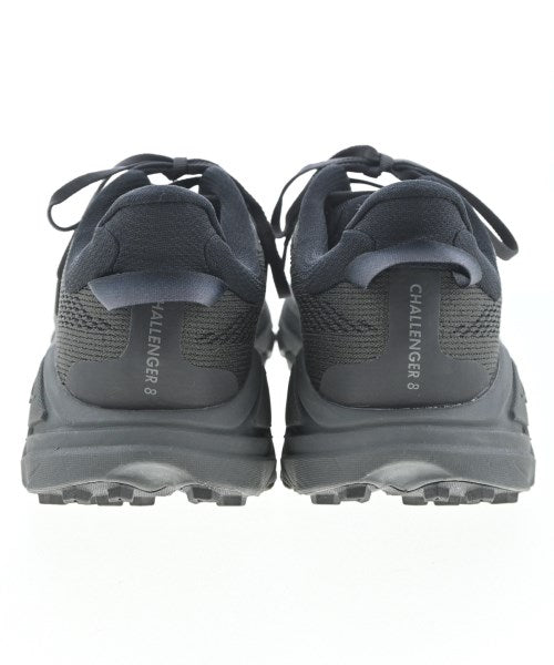 HOKA ONE ONE รองเท้าผ้าใบ