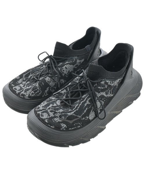 HOKA ONE ONE รองเท้าผ้าใบ