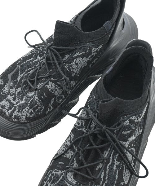 HOKA ONE ONE รองเท้าผ้าใบ