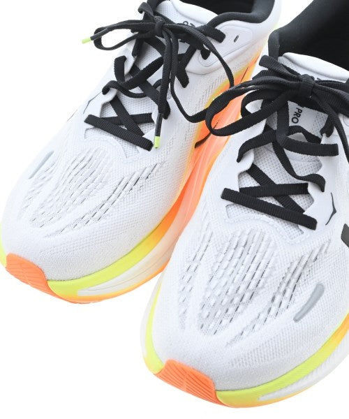 HOKA ONE ONE รองเท้าผ้าใบ