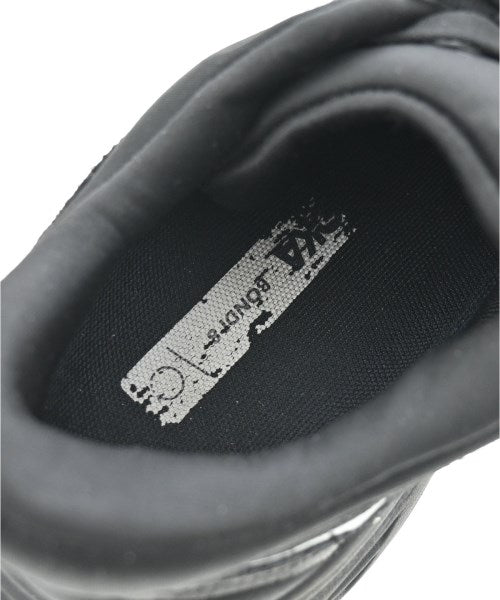 HOKA ONE ONE รองเท้าผ้าใบ