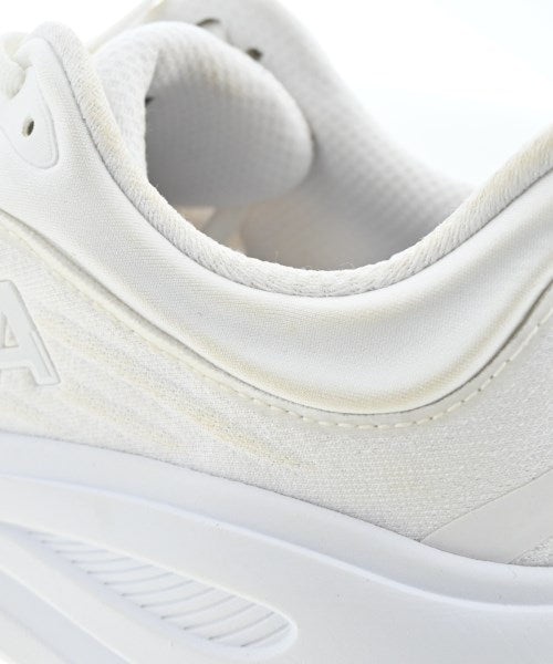 HOKA ONE ONE รองเท้าผ้าใบ