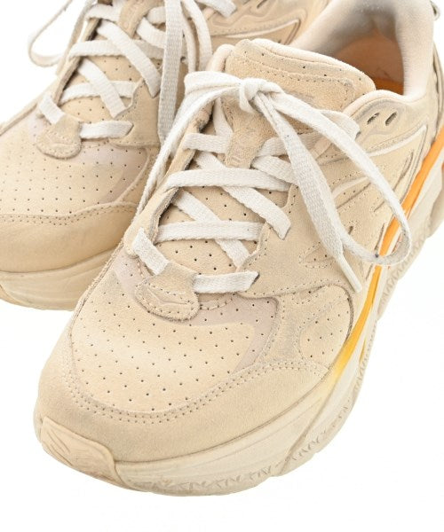 HOKA ONE ONE รองเท้าผ้าใบ
