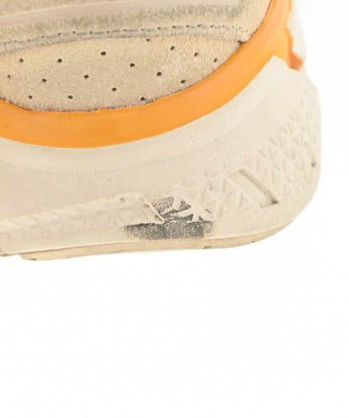 HOKA ONE ONE รองเท้าผ้าใบ