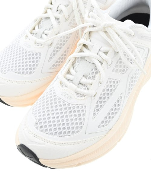HOKA ONE ONE รองเท้าผ้าใบ