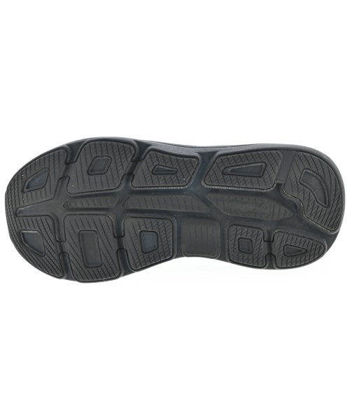 HOKA ONE ONE รองเท้าผ้าใบ