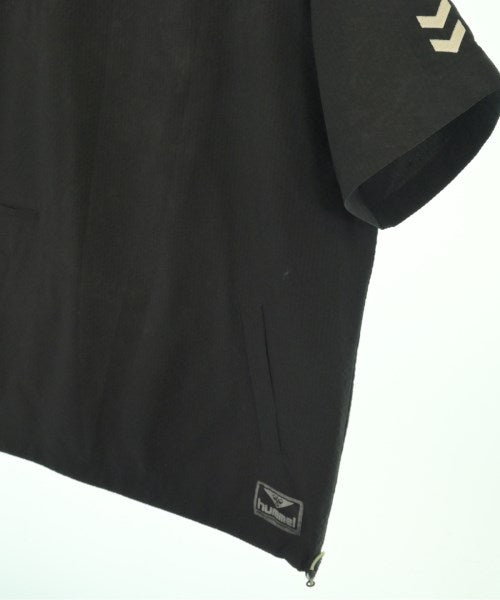 hummel เสื้อยืด/เสื้อท็อปส์