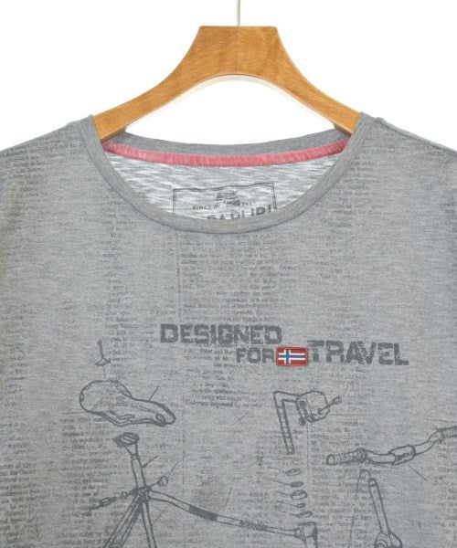 NAPAPIJRI เสื้อยืด/เสื้อท็อปส์