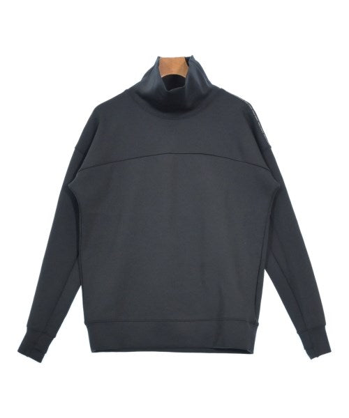 UNDER ARMOUR เสื้อยืด/เสื้อท็อปส์