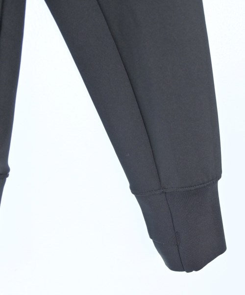 UNDER ARMOUR เสื้อยืด/เสื้อท็อปส์