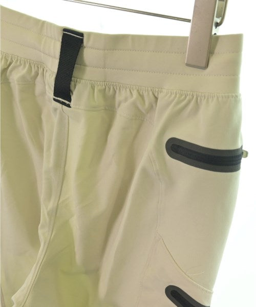 UNDER ARMOUR กางเกง อื่น