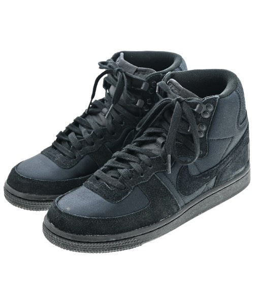 NIKE รองเท้าผ้าใบ