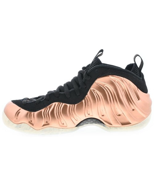 NIKE รองเท้าผ้าใบ